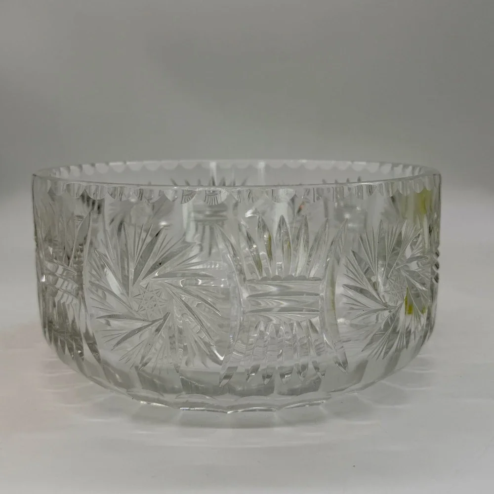 Unbranded Pinwheel Star Cut Glass Serving Bowl Scalloped‎ Rim Vintage Excellent